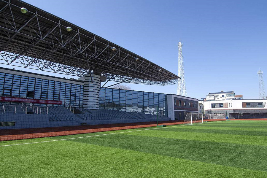 临湘体育场看台网架工程